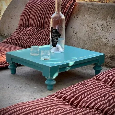 Black Olive Paramonas