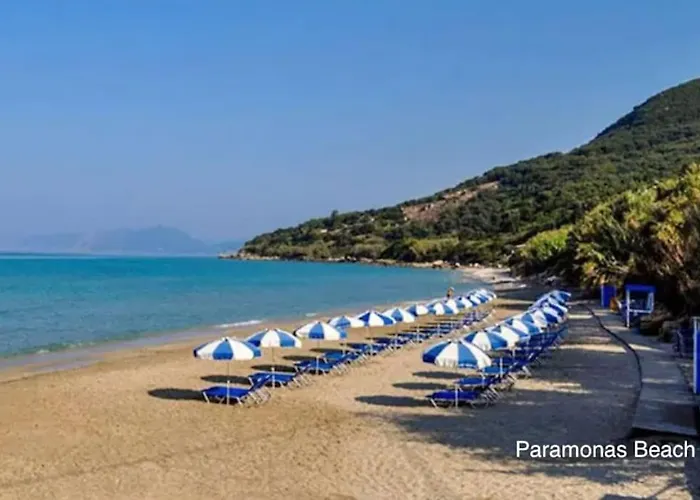 Black Olive Paramonas Nyaraló *