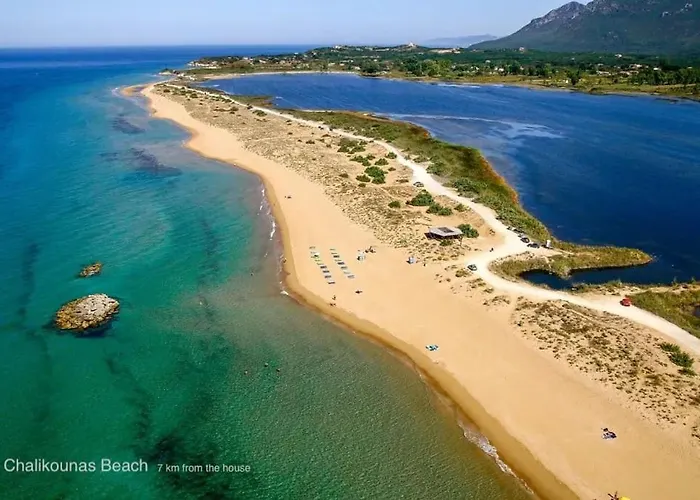 Black Olive Paramonas בית נופש Corfu (city)