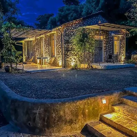 Black Olive Paramonas Holiday home